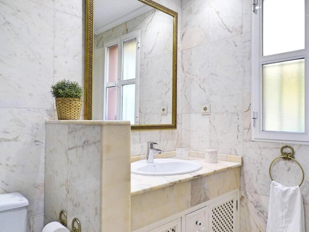 Beyourself By Sevillaluxurysuites Eksteriør bilde